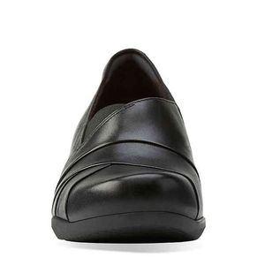 Clarks Womens Rosalyn Adele Slip-On Loafer